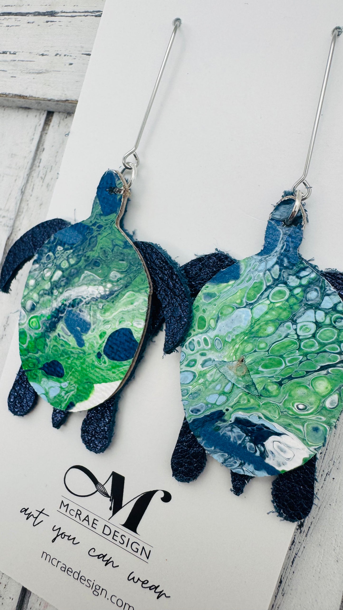 Surfer Girl - Turtle