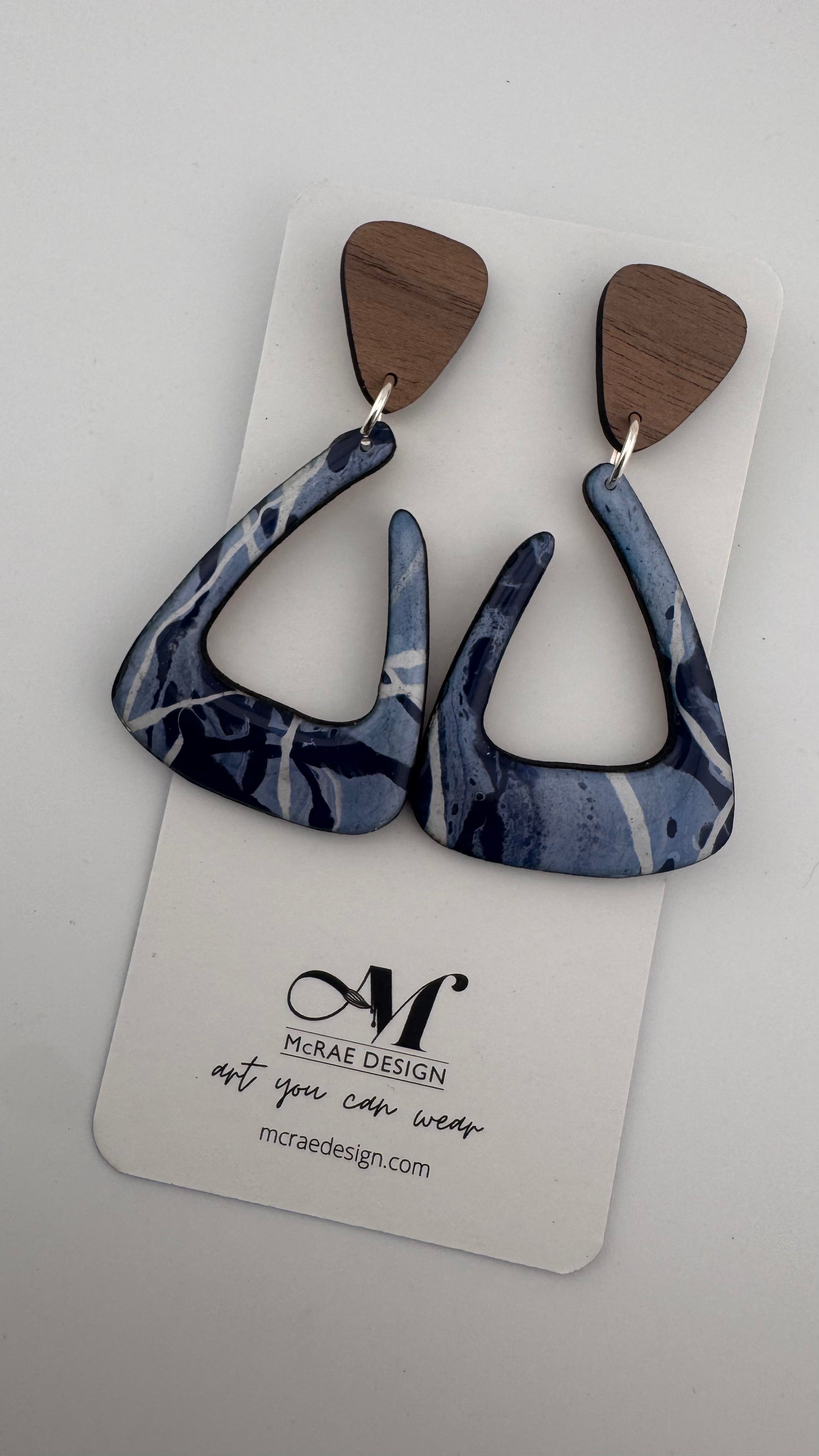 Ocean Blue - The Erin (Bold)