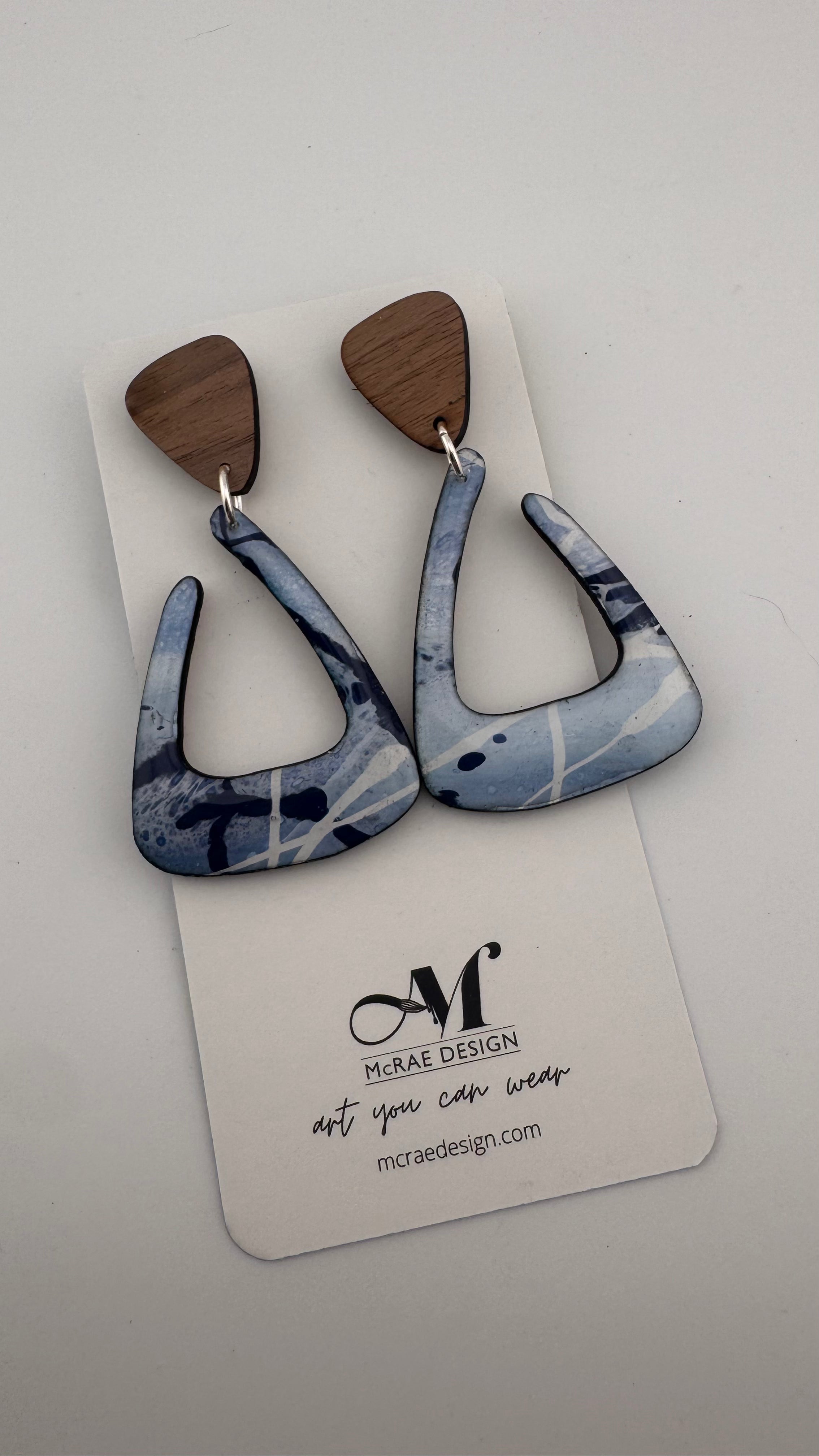 Ocean Blue - The Erin (Bold)