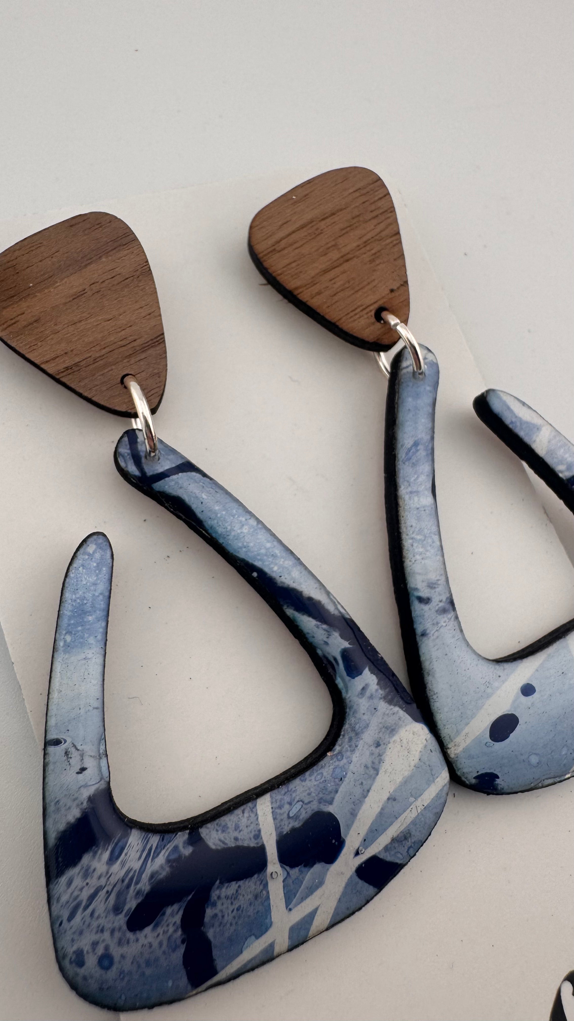 Ocean Blue - The Erin (Bold)