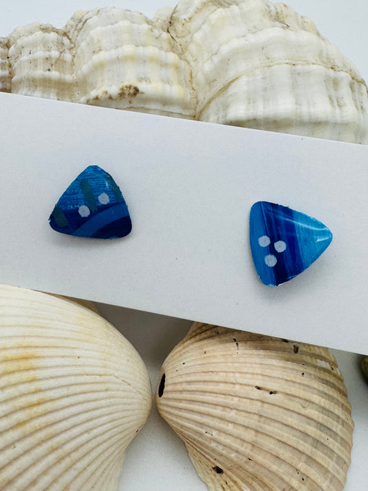 The Sandy (studs) - Ocean Blue Paper Collection