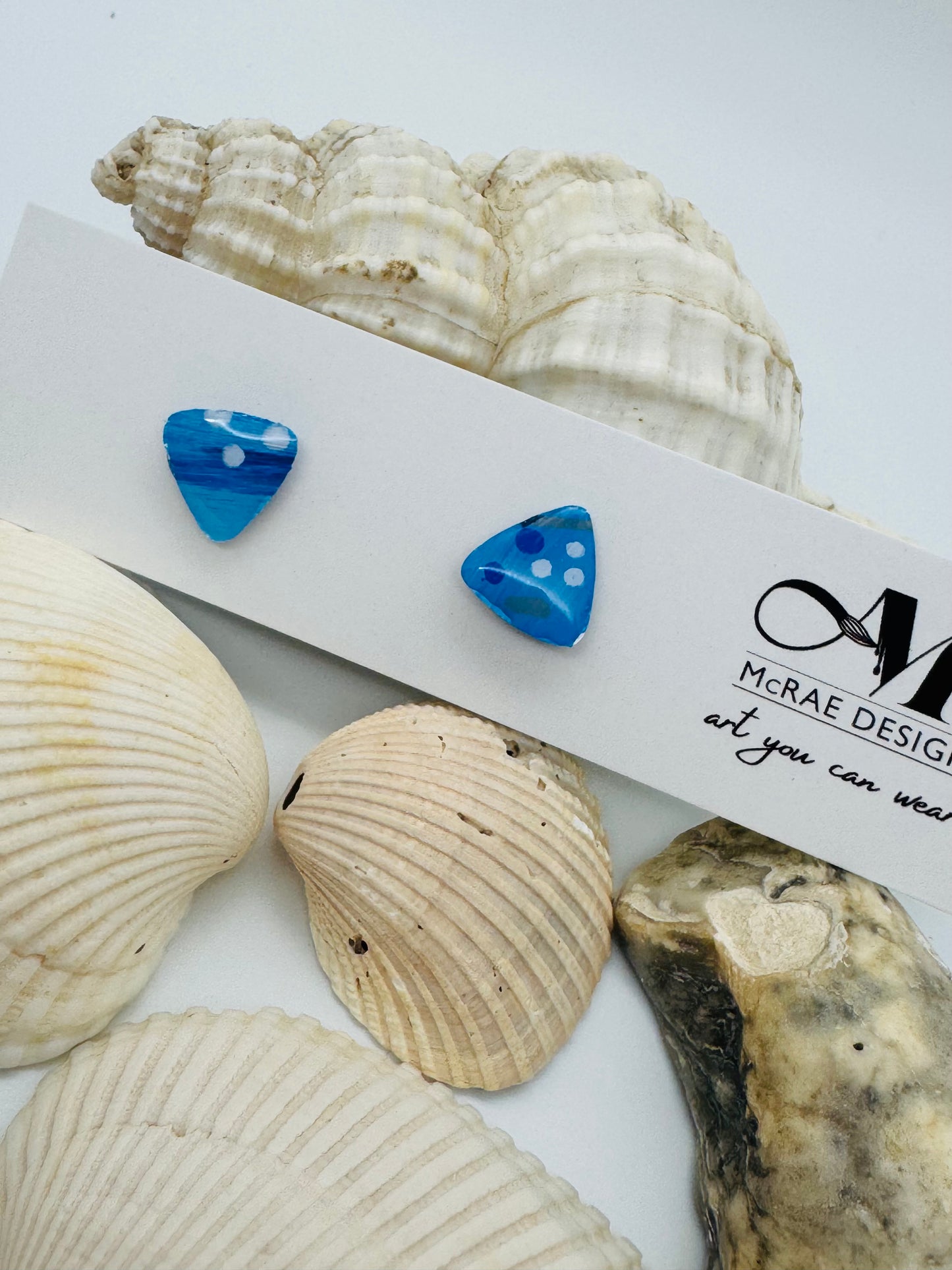 The Sandy (studs) - Ocean Blue Paper Collection